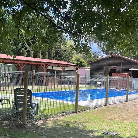 High Country Holiday Park Mansfield Bagian luar foto