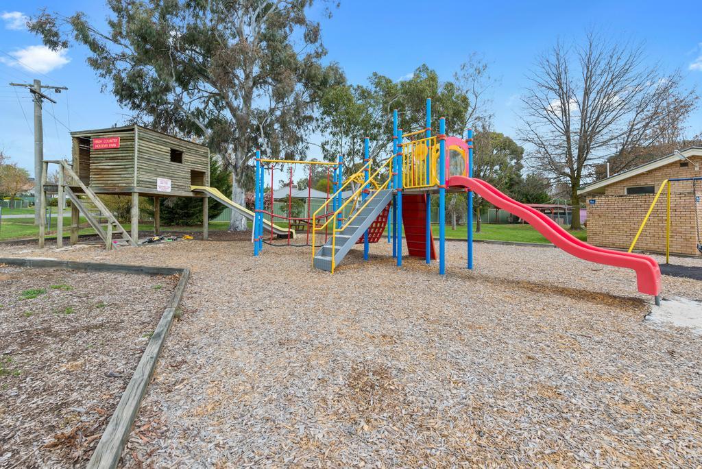 High Country Holiday Park Mansfield Bagian luar foto