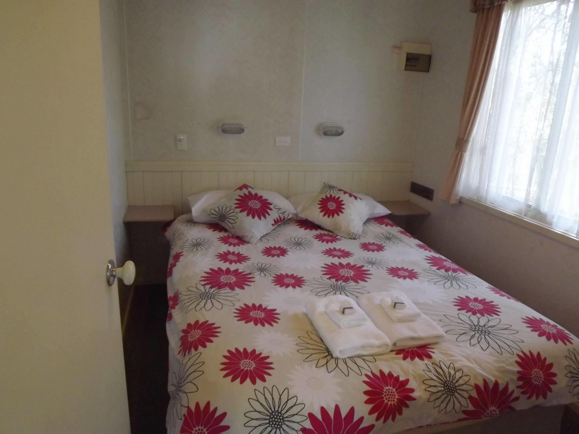 High Country Holiday Park Mansfield Bagian luar foto