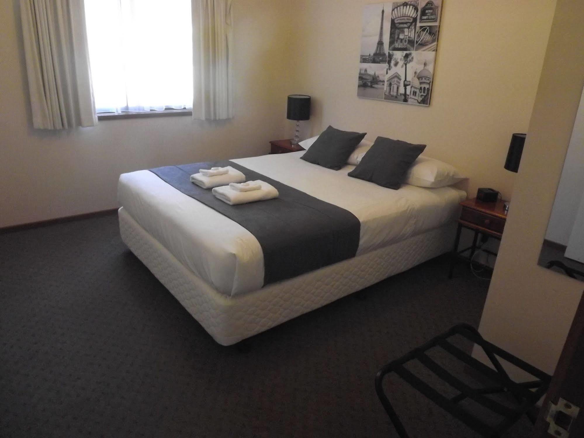 High Country Holiday Park Mansfield Bagian luar foto