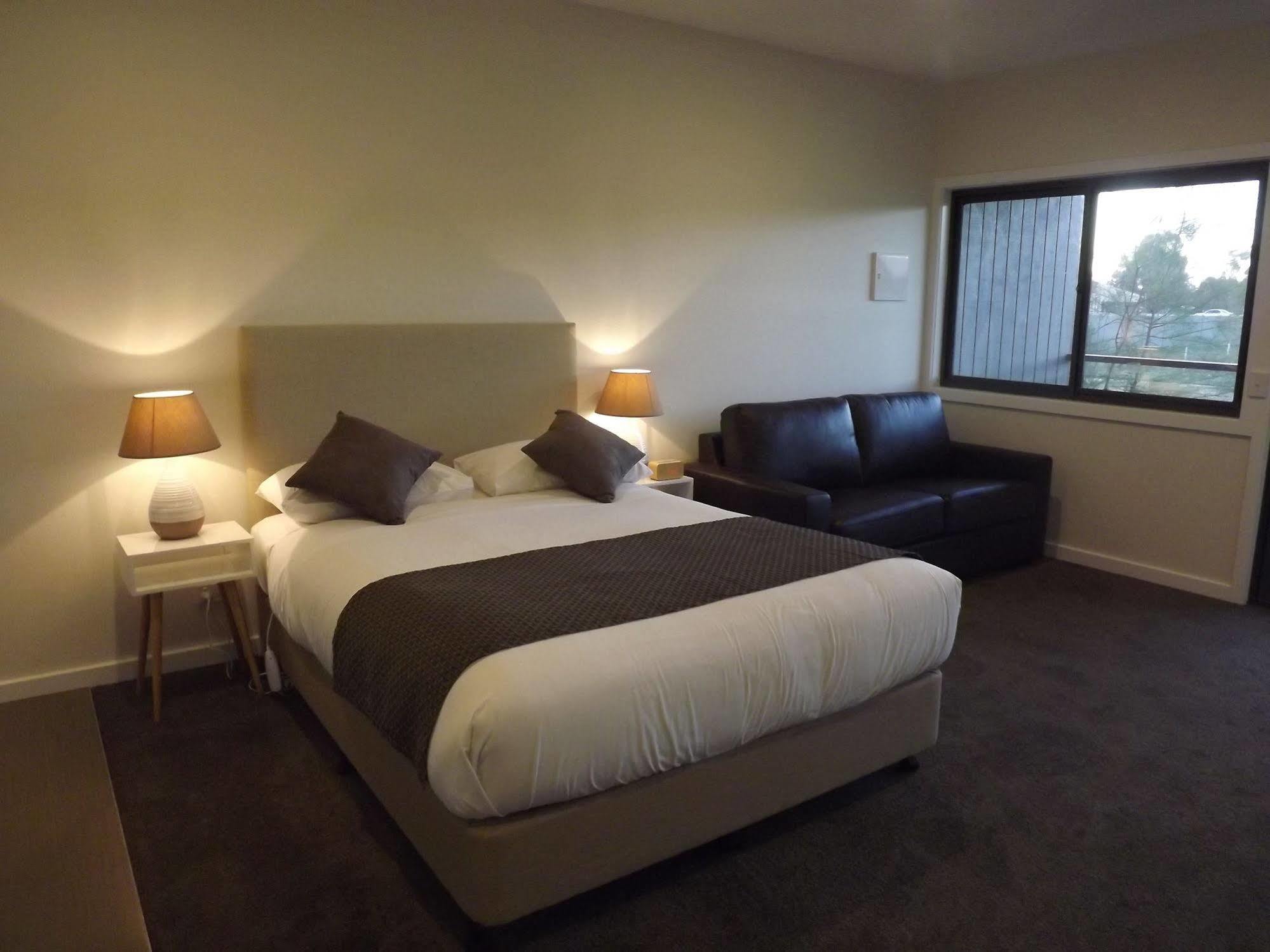 High Country Holiday Park Mansfield Bagian luar foto